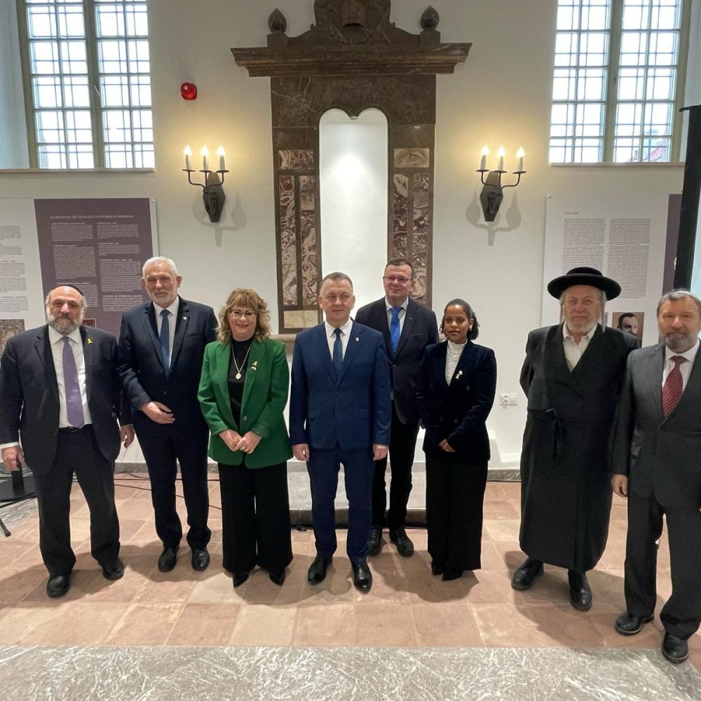 פתיחת בית הכנסת המשופץ בחנצ'יני