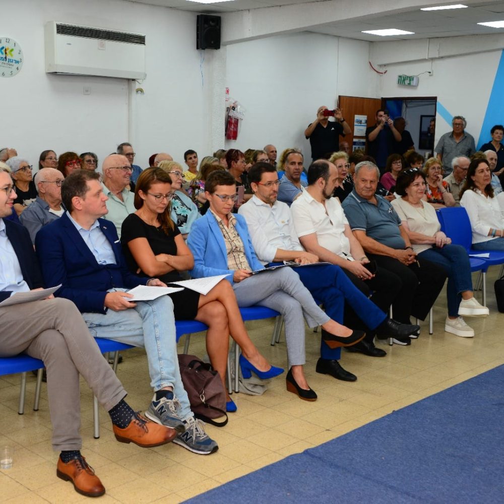 תערוכת "שומרי הזיכרון"